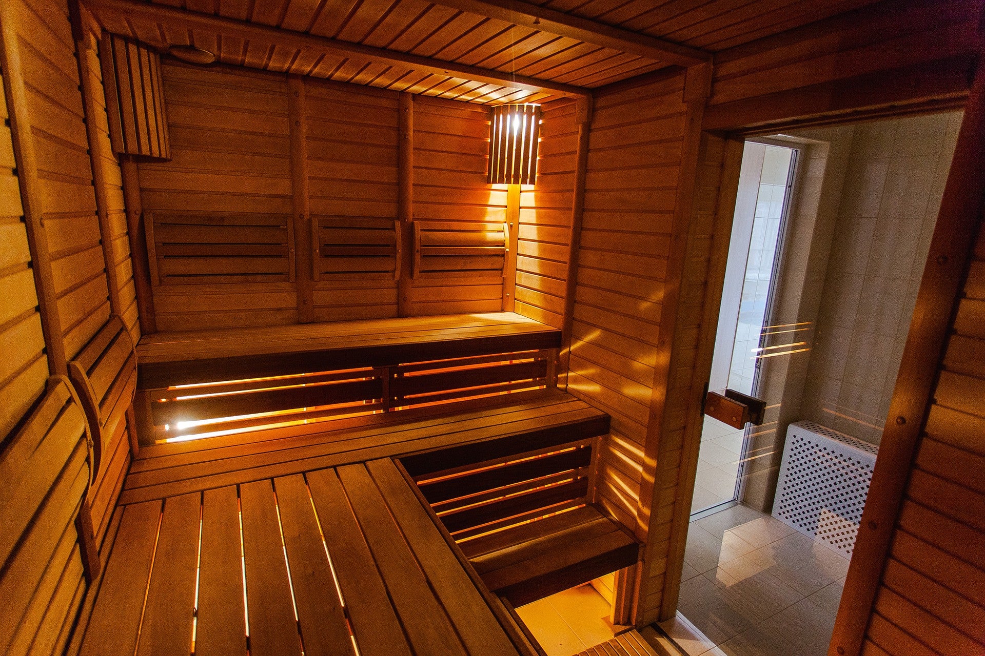 Saunas and Your Health: How Using a Sauna Suit May Save Your Life
