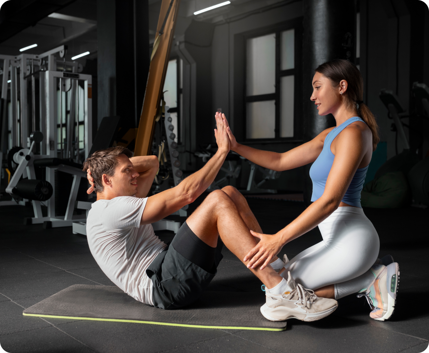 woman-helping-man-gym_1.png